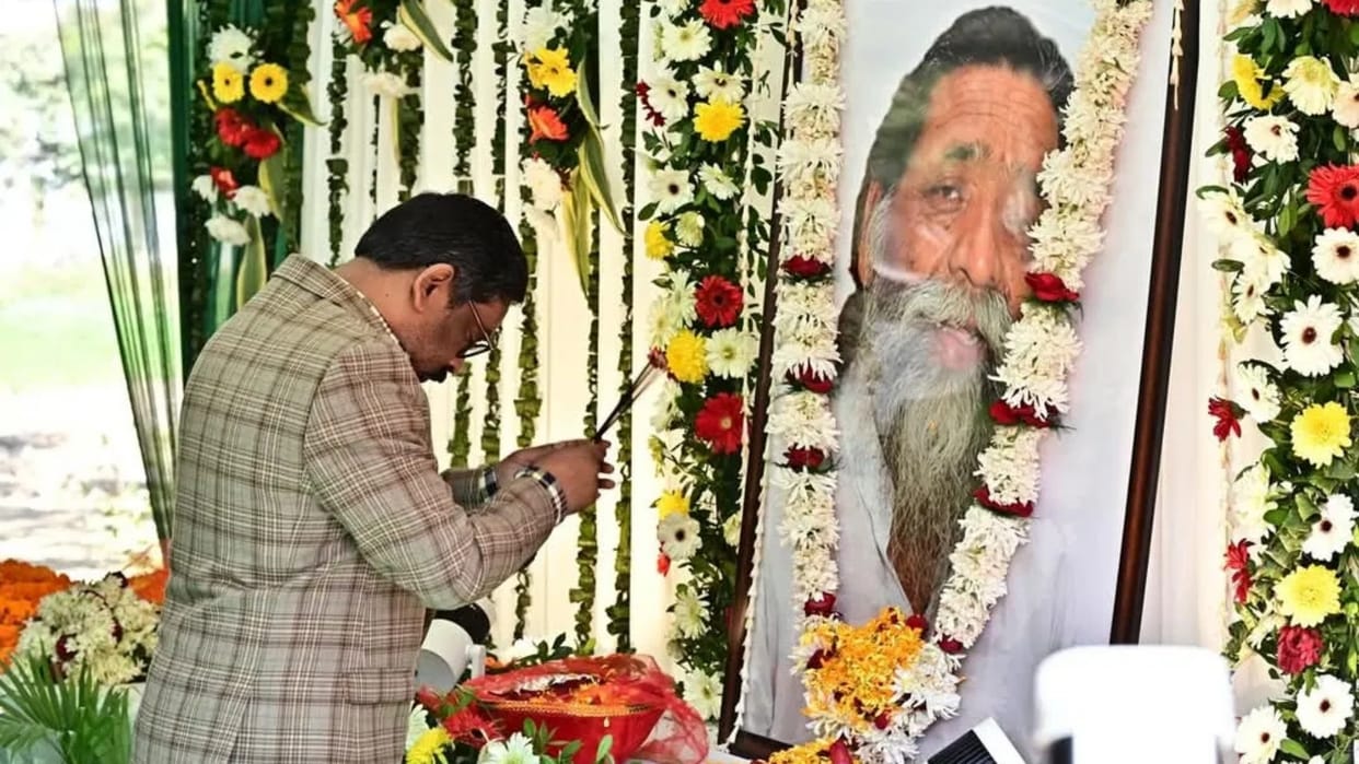 Dishom Guru Shibu Soren 82nd birth anniversary celebrated with devotion-respect Hemant Soren became emotional