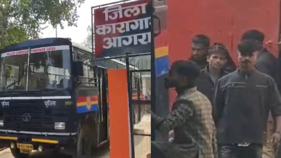 Bangladeshi citizens were sent back from Agra to Bangladesh After completing their sentences