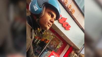 Devotees charged Rs. 200 for Sankat Mochan temple and Rs. 100 for ride to Kaal Bhairav temple in Varanasi