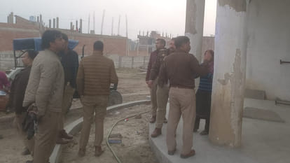 Kanpur: Attachment notices posted at the house, school, and hotel of Akhilesh Dubey's associate, Vimal