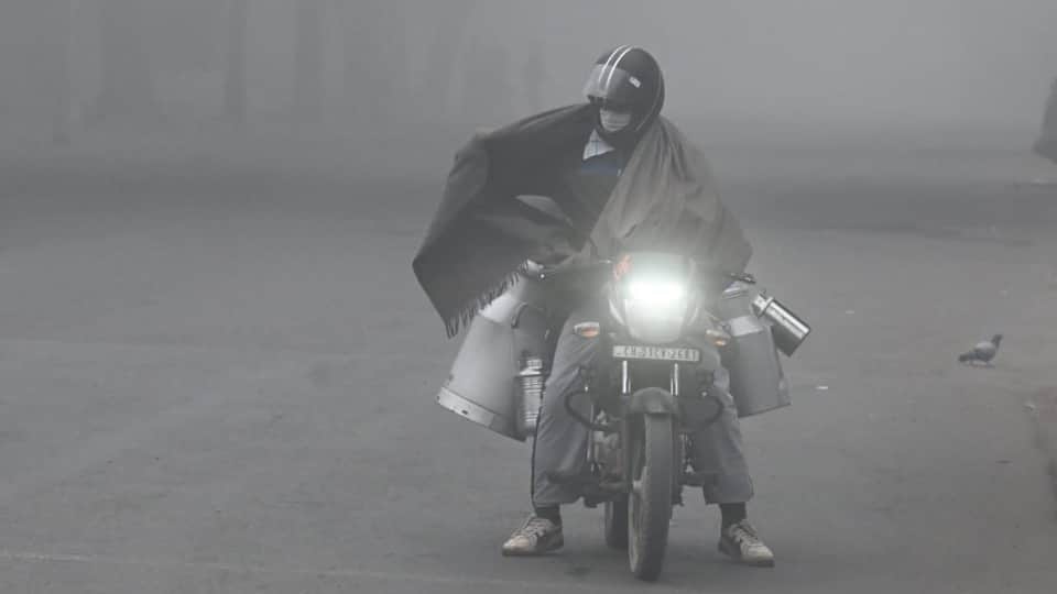 Fog alert in Punjab temperature drops to 0.4 degrees Bathinda coldest at 6.2 degrees