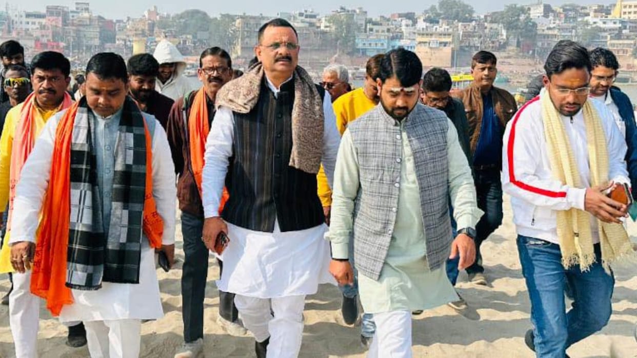 mayor and municipal commissioner inspected arrangements at ghats and expressed dissatisfaction
