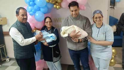 Congress leader Harak Singh Rawat becomes a grandfather Actress Anukriti Gusain gives birth to twins