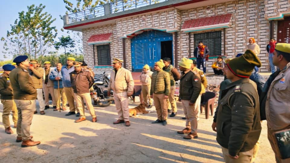 Kapsad Case Meerut: Unofficial Curfew in  Village, Neighbours Also Confined,Ruby can reach home today