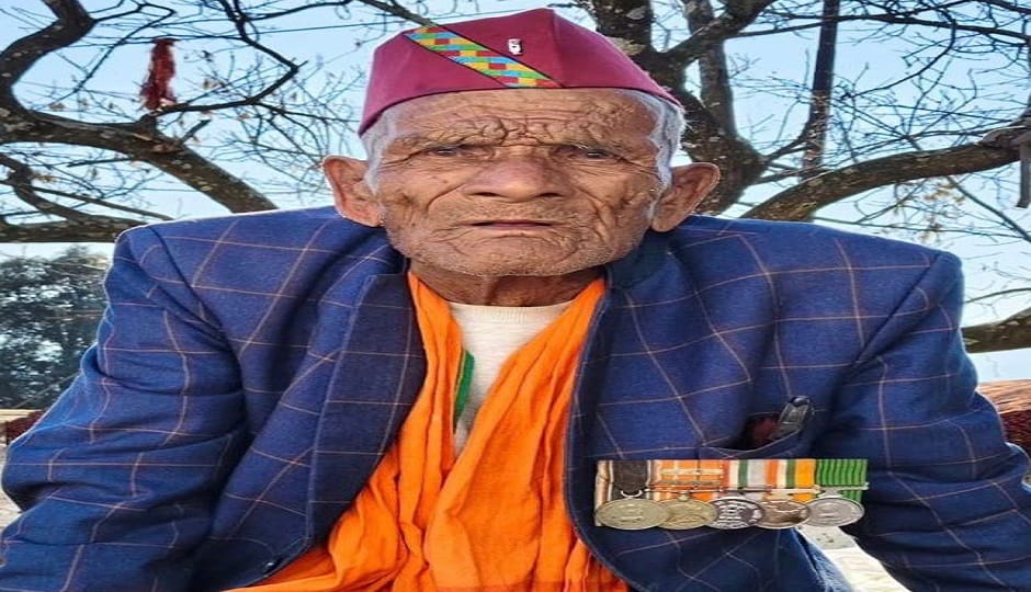 Ram Singh Mehra, a brave soldier of the 1962 Indo-China war, has passed away in pithoragarh