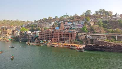 Crowd of devotees in Omkareshwar on Makar Sankranti, Khandwa News