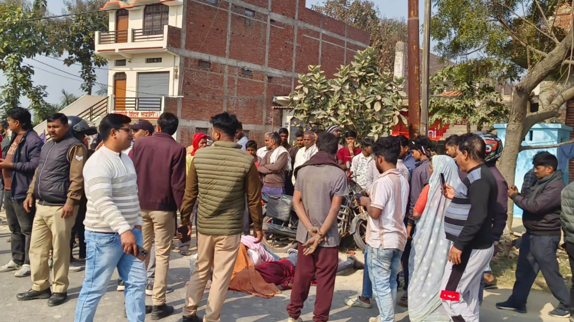 Two young men falling off motorcycle on road way to sister house food driver fled scene in ghazipur
