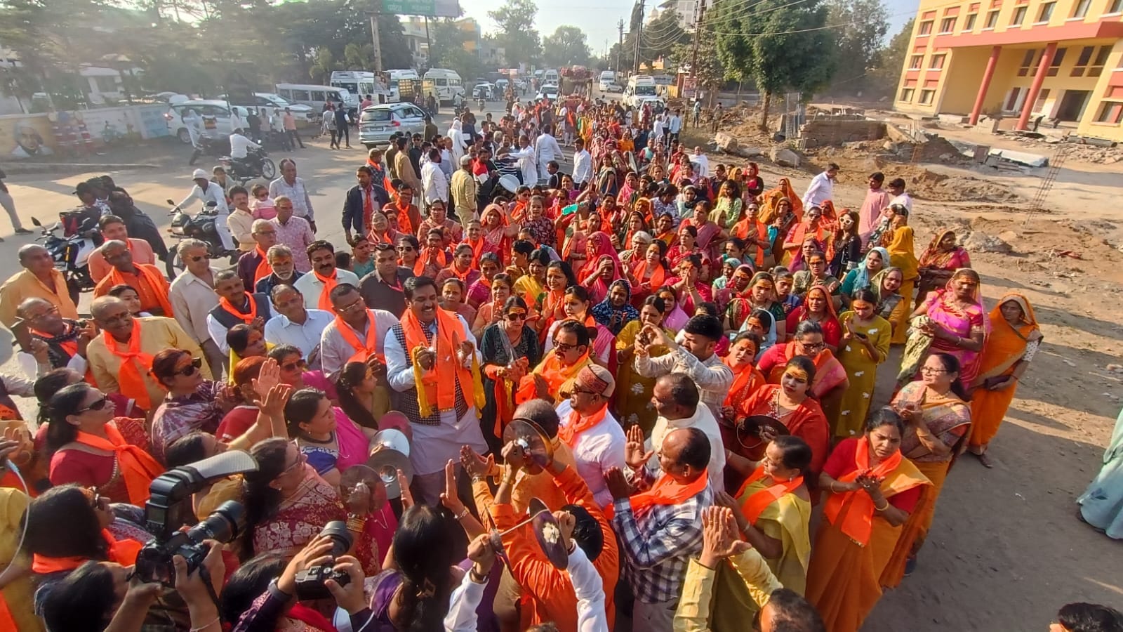 New enthusiasm seen in Mahamrityunjay Shiv Rath Yatra in Maheshwar, Khargone News Shiva devotees