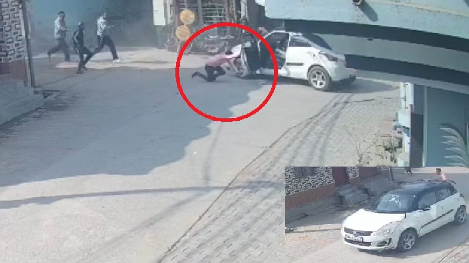 Speeding car mowed down several people in Bulandshahr.