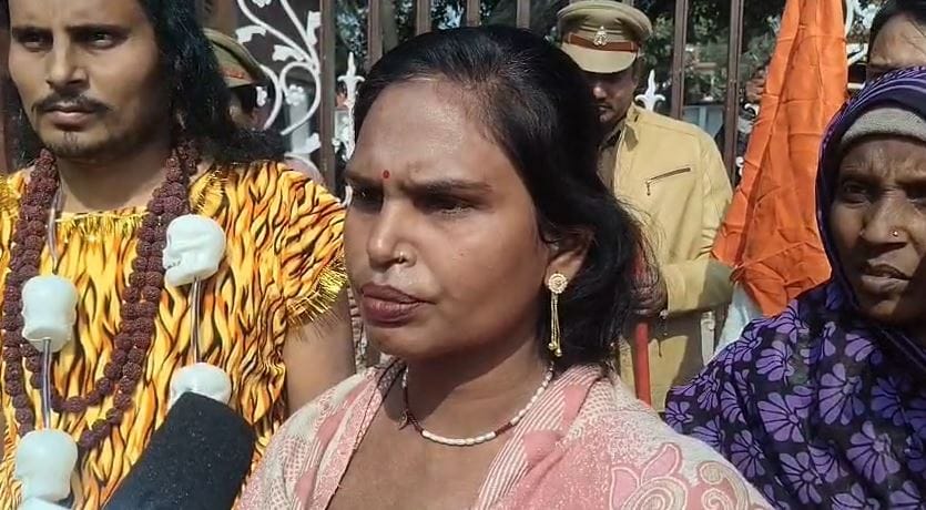 Hindu Mahasabha Demands Ban on Urs at Taj Mahal