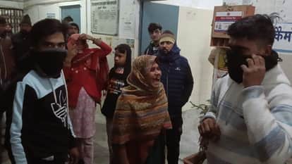 Three bike riding friends returning from Dhopa temple were hit by a truck in Bareilly