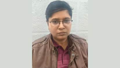inspector arrested for taking bribe of Rs 45 thousand for not increasing name in investigation in Ghaziabad