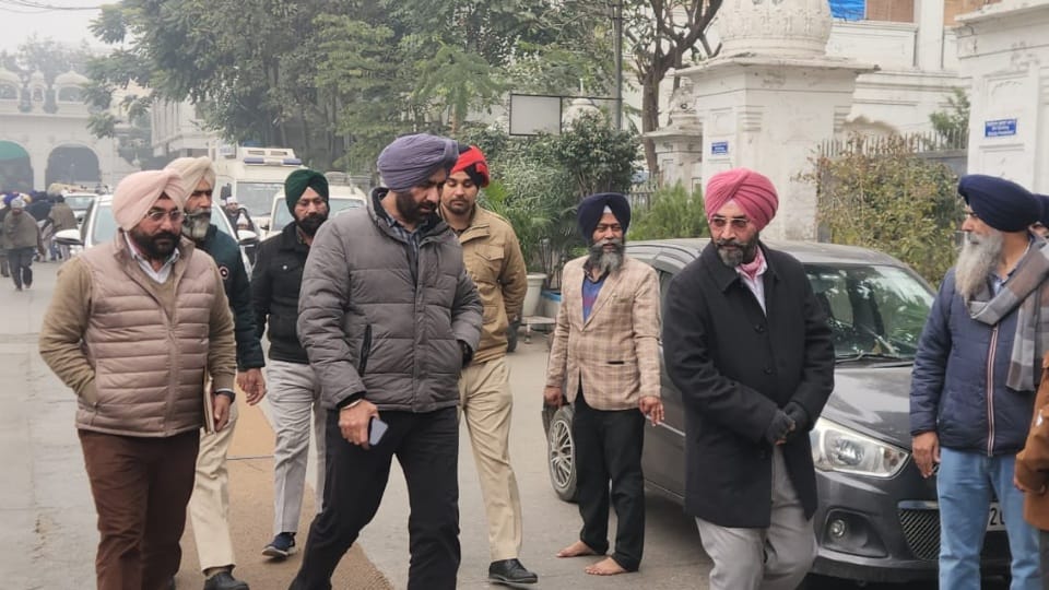 Case of 328 missing copies of Guru Granth Sahib SIT reaches SGPC offices in Amritsar and Chandigarh