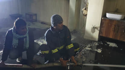 A fire broke out in a three-storey house in Rail Vihar Phase 3, Gorakhpur; fire brigade extinguished blaze.