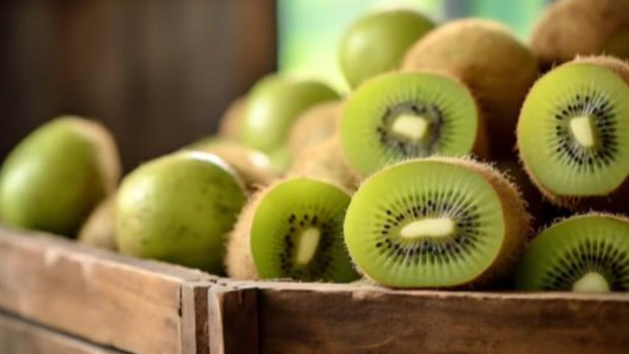 Amazing Health Benefits of Eating One Kiwi Daily: Boost Immunity, Skin Glow, and Digestion