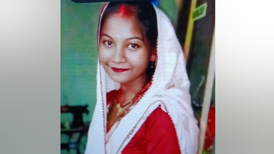 man killed his mother and wife In Kushinagar Family dispute is being cited as reason