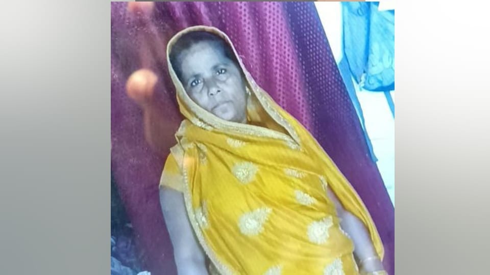 man killed his mother and wife In Kushinagar Family dispute is being cited as reason