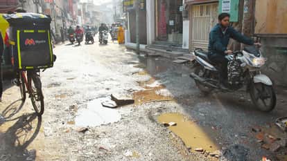 Nagwa, near Samne Ghat TDS level 850 which increases risk of neurological diseases in varanasi