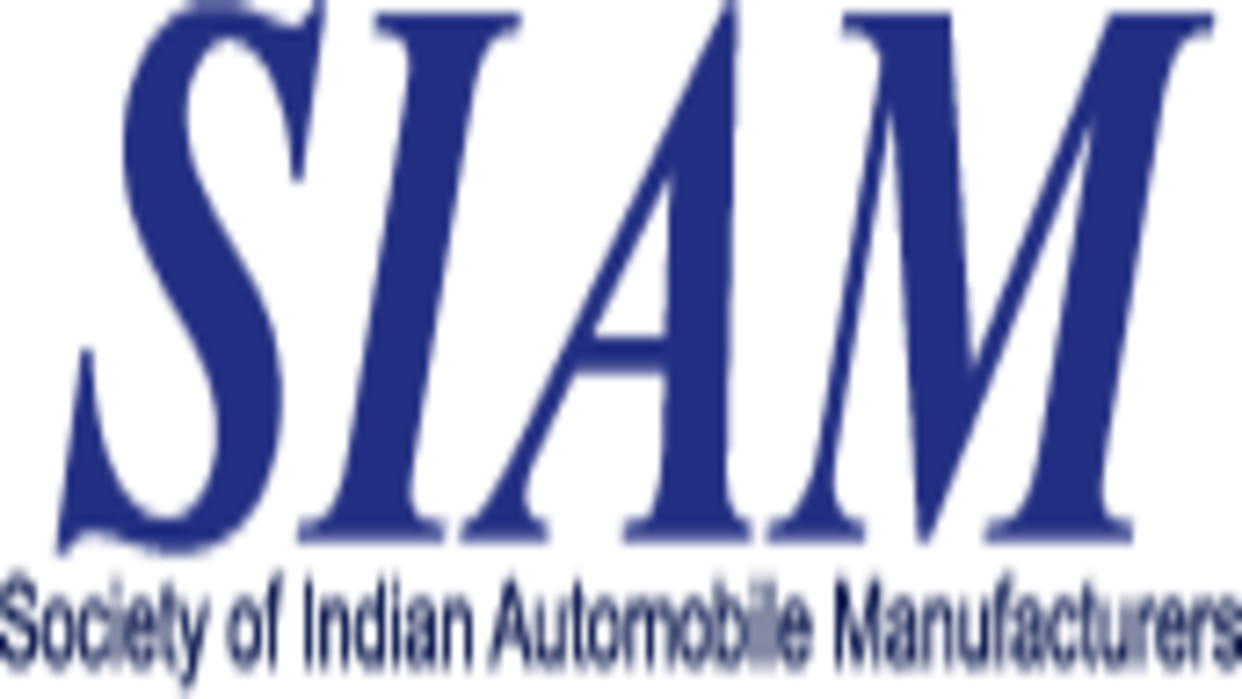 SIAM Data Two-wheeler demand surge 2025 retail sales cross 2 crore units know figures