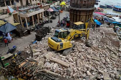 Indore: Manikarnika Ghat and the statue of Goddess Ahalya were vandalized in Kashi, angering Indore residents.
