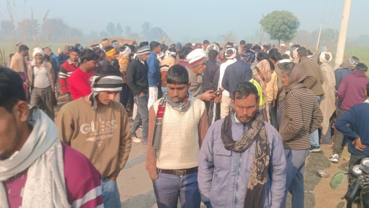 Two friends dies in road accident in Shahjahanpur