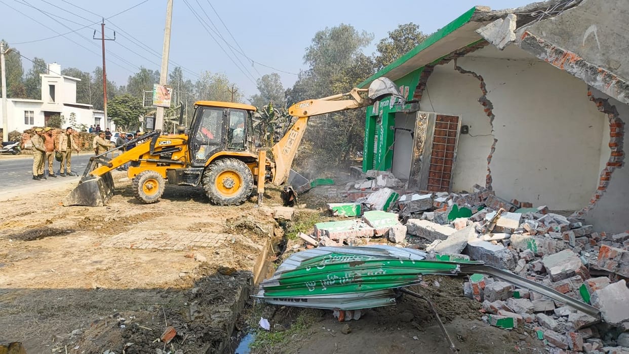 Four shops and a house were demolished by a bulldozer in Bareilly