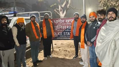 जानकारी देते सनातन टास्क फोर्स के सदस्य