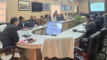 Development work progress is slow, five officials issued notices