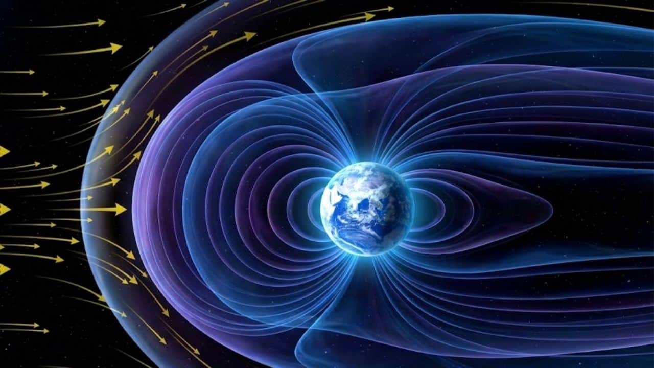 scientists discovery earths magnetic field transferring air particles to moon solar winds