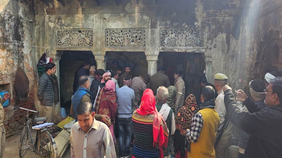 Man Beheads Wife with Axe After Family Dispute in Firozabad Arrested