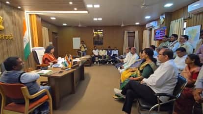 heated argument erupted between Congress MLAs and the administration at the Collectorate in Balod