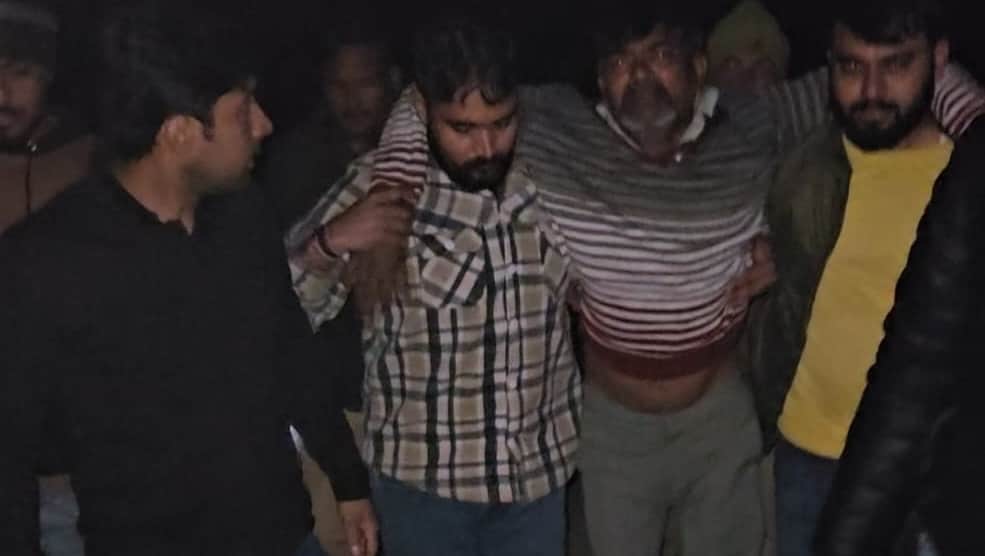 पुलिस की गिरफ्त में आरोपी