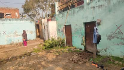 municipal corporation marked 250 houses with red marks in Bareilly