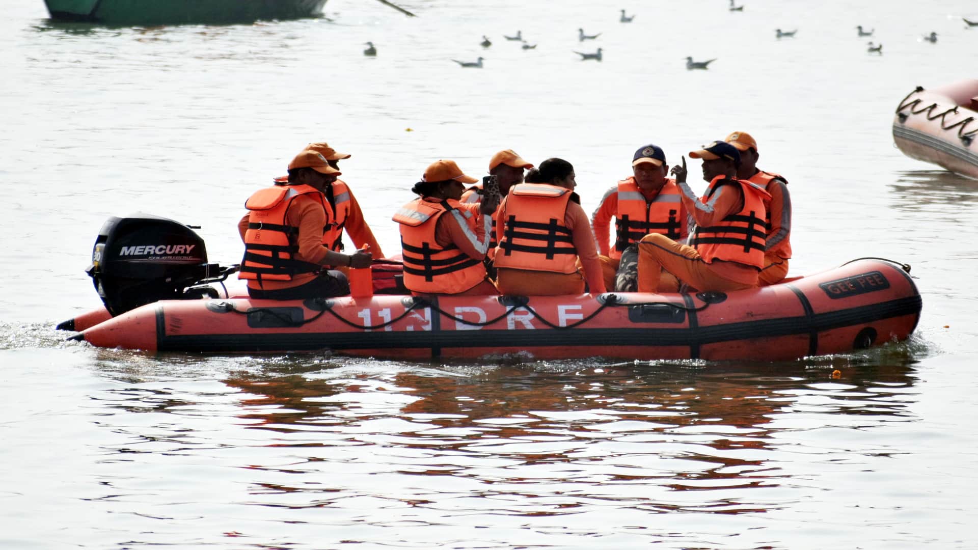 Prayagraj Magh Mela: Huge crowd of devotees gathered at Magh Mela