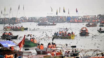 Prayagraj Magh Mela Snan Live Updates Makar Sankranti Shahi Snan Triveni Sangam Photos