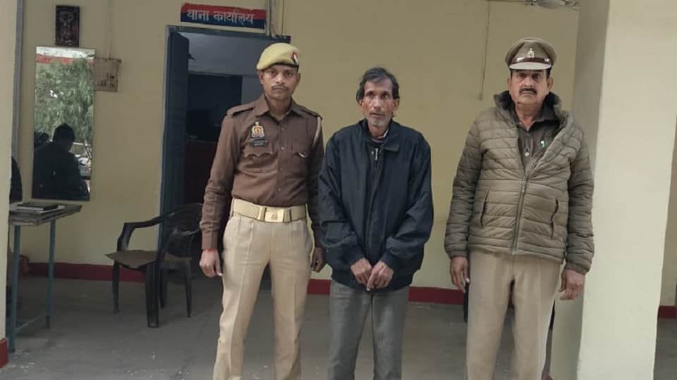 Man Beheads Wife with Axe After Family Dispute in Firozabad Arrested