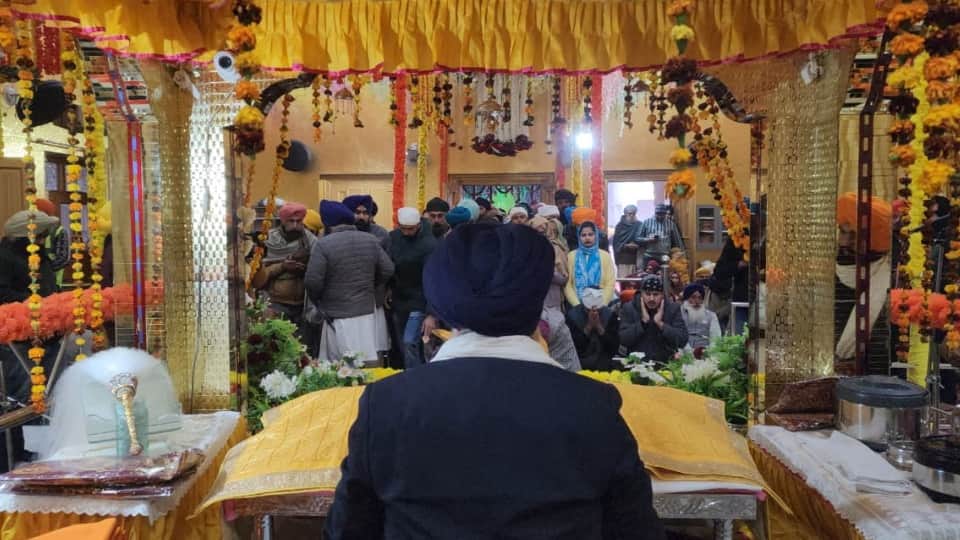 Maghi Mela Muktsar four-degree temperature devotees took dip in holy lake