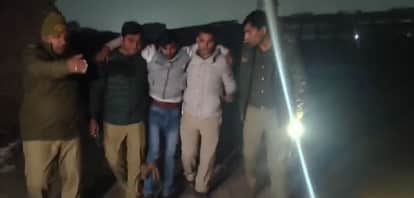 Notorious Thief Wanted in 12 Cases Arrested After Police Encounter in Firozabad