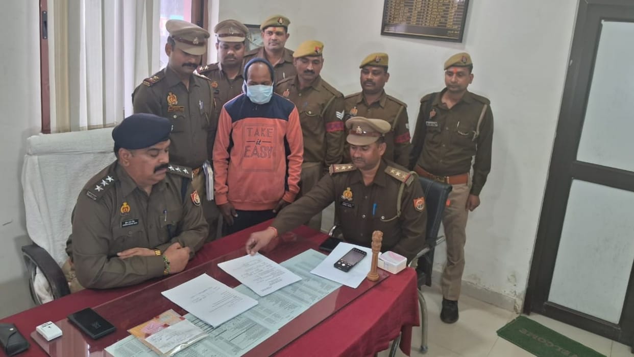 GRP Varanasi Arrested accused of bomb threat on Kashi Express train