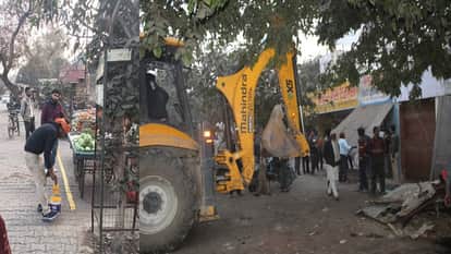 Bulldozers run on encroachment on Aligarh Road in Hathras