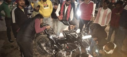 Snake Found Inside Bike in Sakit, Rider Panics and Abandons Vehicle