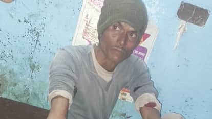 farmer saved his life by shoving a bottle into the mouth of a leopard in Lakhimpur kheri