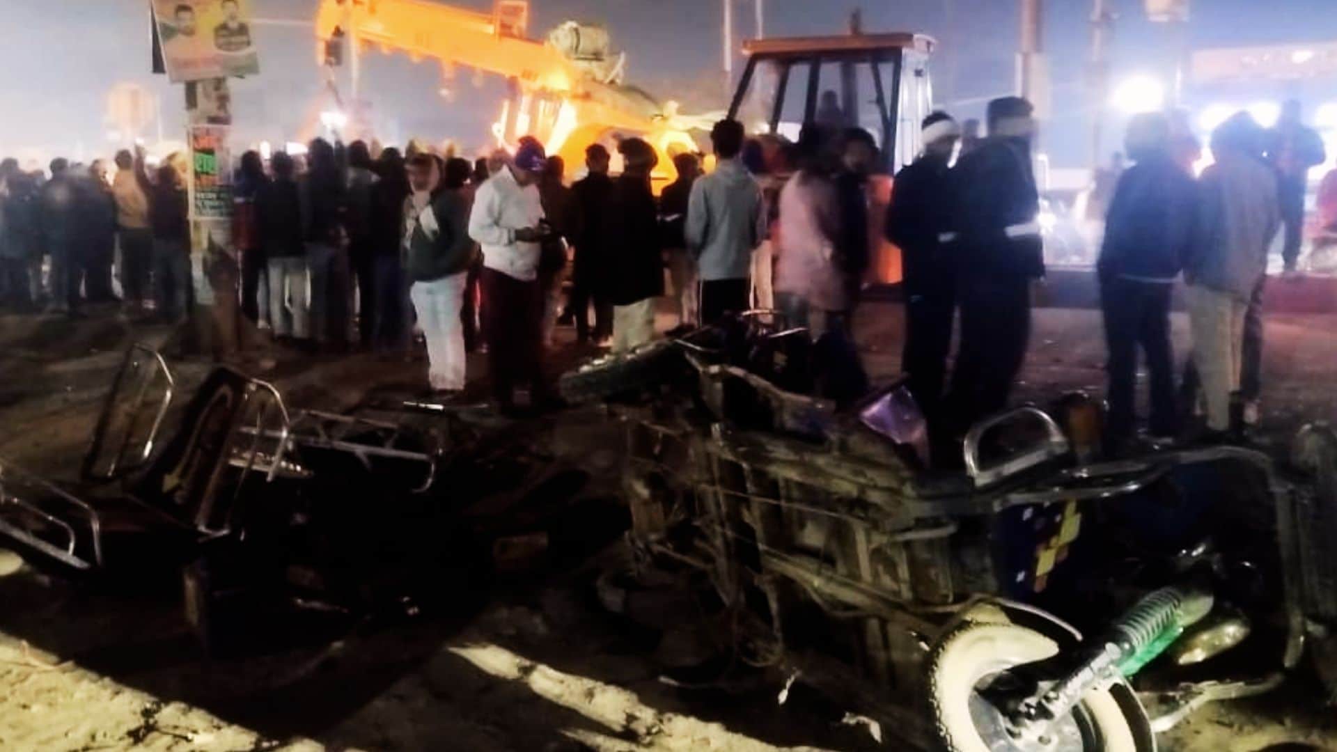 accident in chandauli Scorpio ran over five people collided with bicycle auto-rickshaw e-rickshaw and car