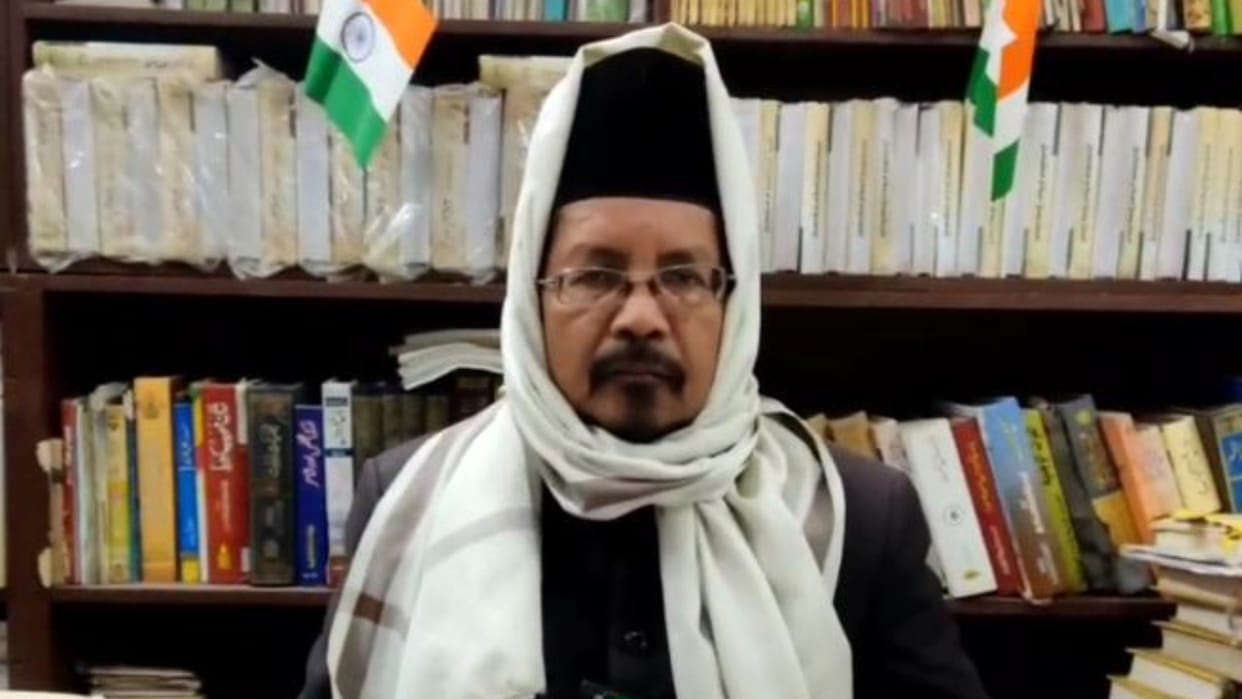 Maulana Shahabuddin Razvi angered by the appointment of a Hindu CEO to the Haj Committee