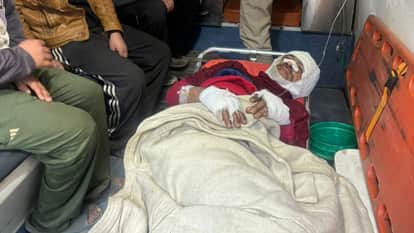 Himachal Sirmour Fire Incident Lokendra is in shock after the death of his wife and three children