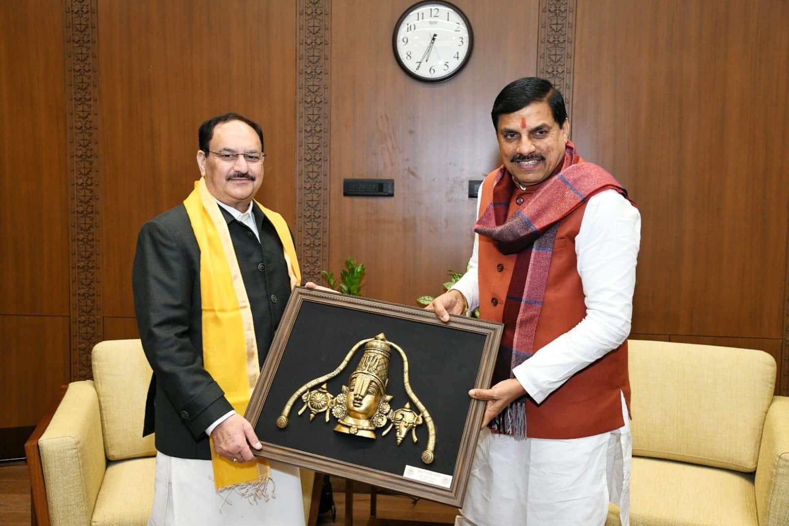 MP: Chief Minister Dr. Yadav meets Prime Minister Modi, extends invitation for the foundation stone laying cer