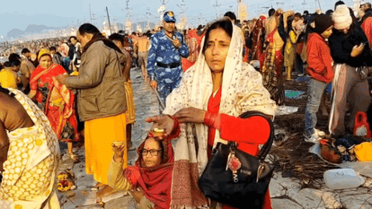 Prayagraj Magh Mela 2026 Live massive crowd of devotees at Sangam today for Makar Sankranti