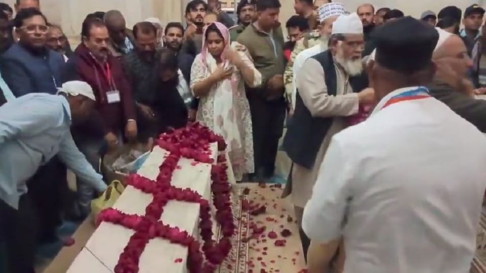 three-day shaghjahan urs festival has begun at Taj Mahal in agra