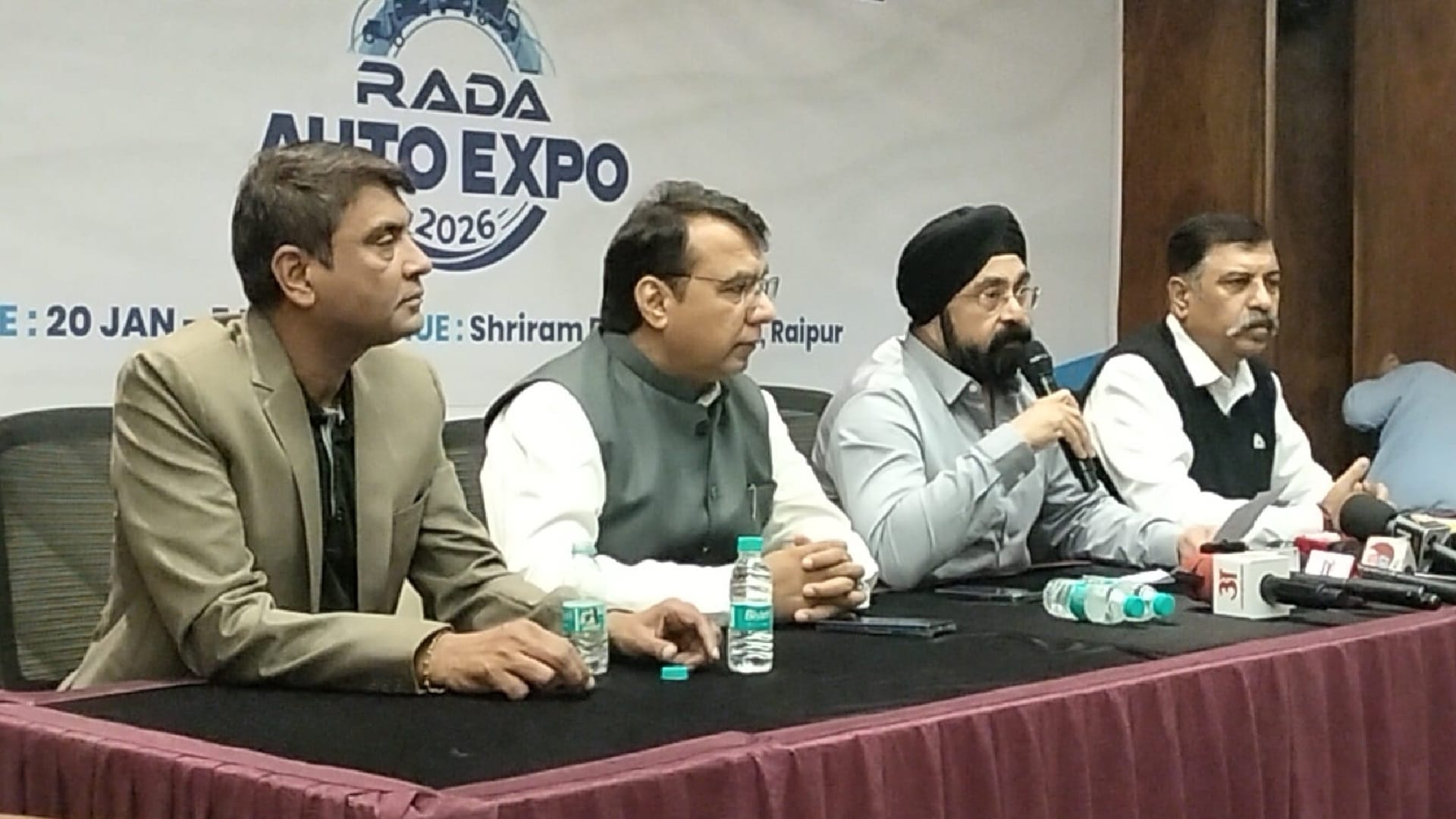 छत्तीसगढ़ में ऑटोमोबाइल क्रांतिः मुख्यमंत्री विष्णुदेव साय करेंगे 'राडा ऑटो एक्सपो 2026' का शुभारंभ - Automobile Revolution In Chhattisgarh: Chief Minister Vishnu Deo Sai ...