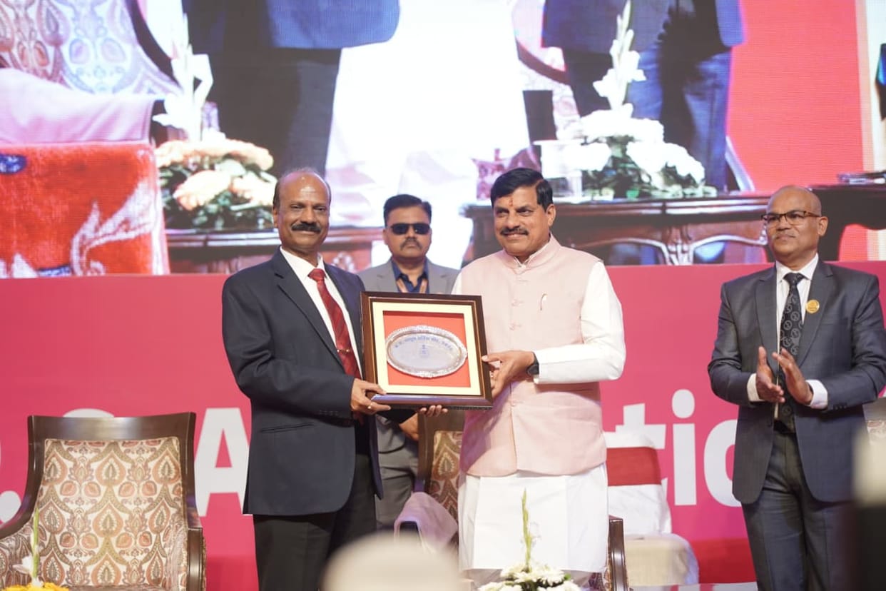 Madhya Pradesh: At the inauguration of the IPS meet, Chief Minister Dr. Mohan Yadav said that eliminating Naxa